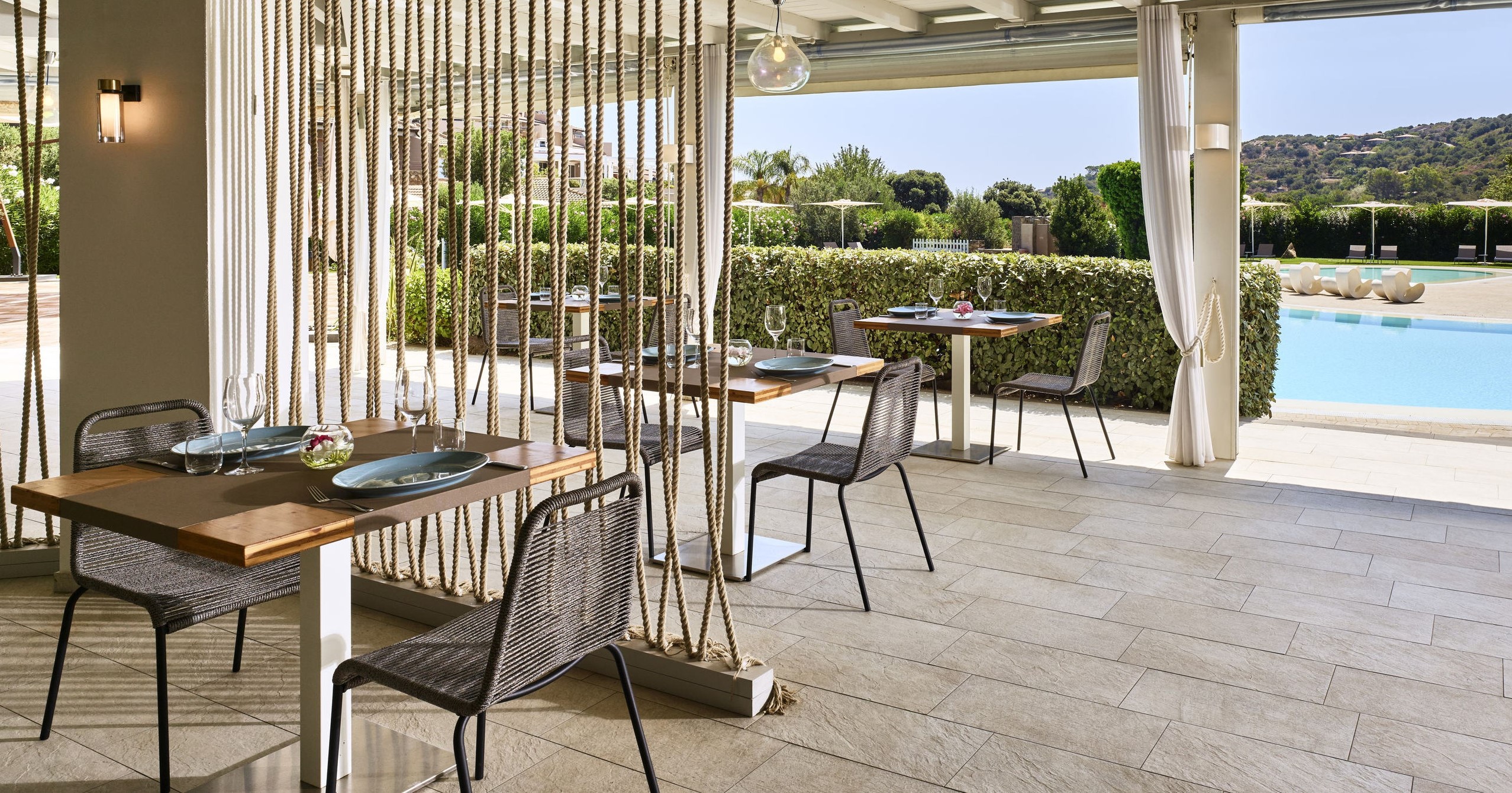 Chia Laguna Hotel Village_Mezze Restaurant wi